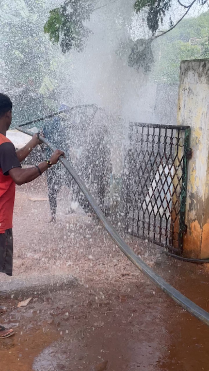 RR BOREWELLS live water-result proof
